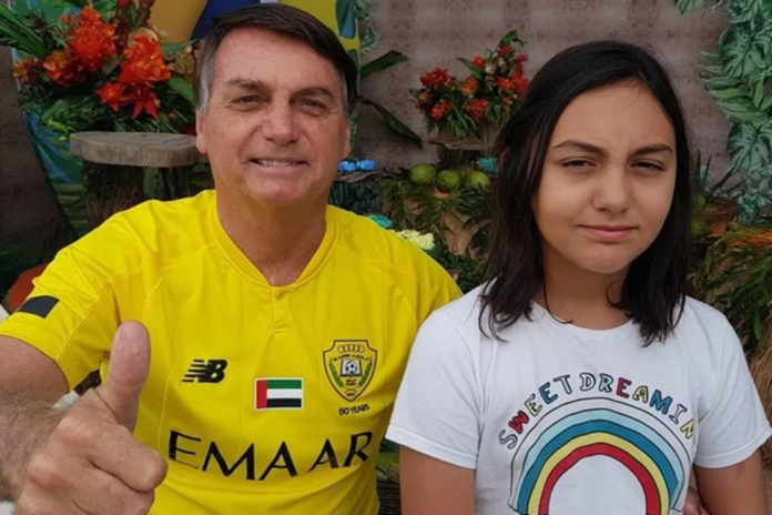 Bolsonaro poderá iniciar filha na política em 2028