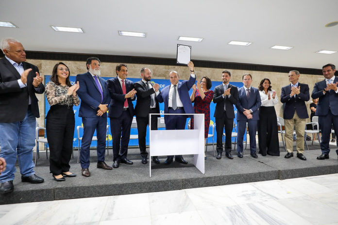Ibaneis amplia interlocução com Entorno ao criar nova secretaria e estrutura administrativa